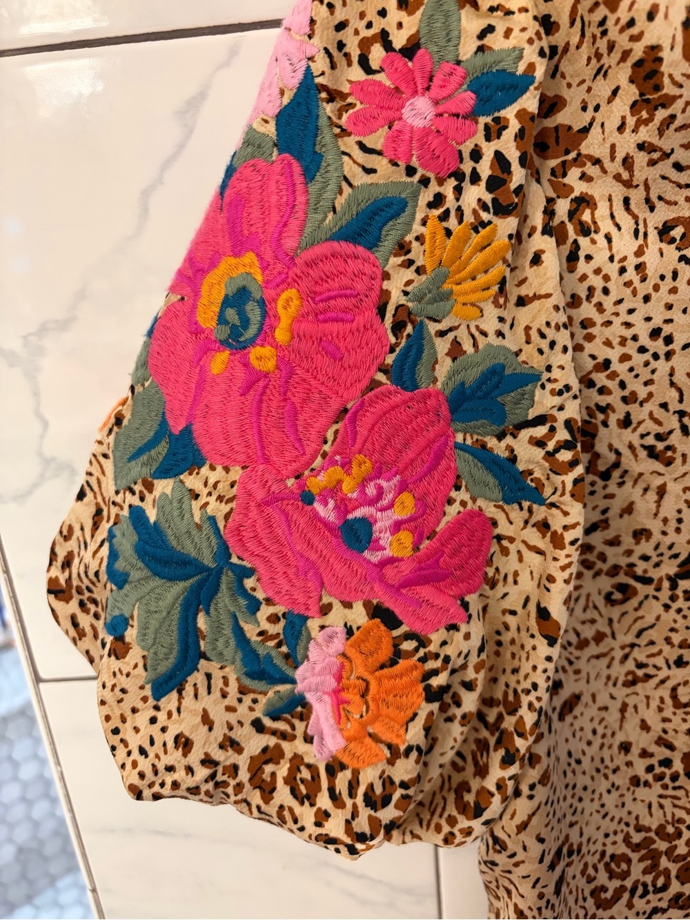 THML Leopard Print Puff Sleeve Top with Pink Floral Embroidery, NEW! - Picture 3 of 5